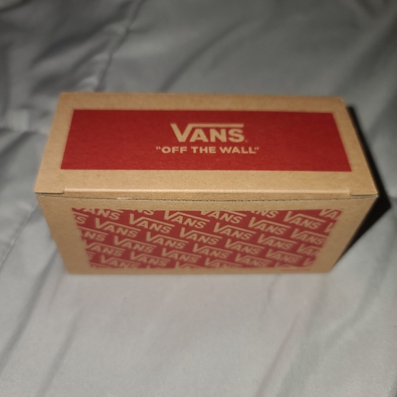 COPY - Vans Black Sk-8 HI external charger - Picture 2 of 11